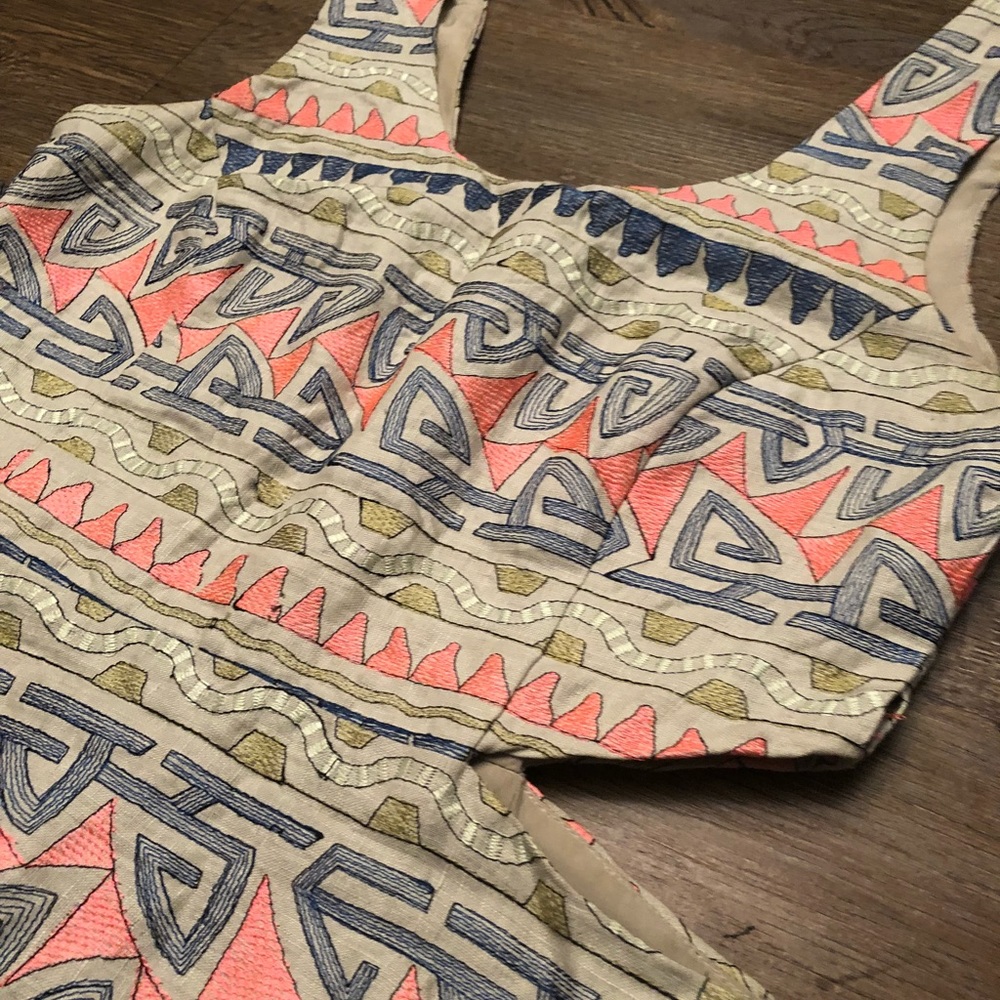 Patterned Cut-Out Dress - Picture 2 of 6